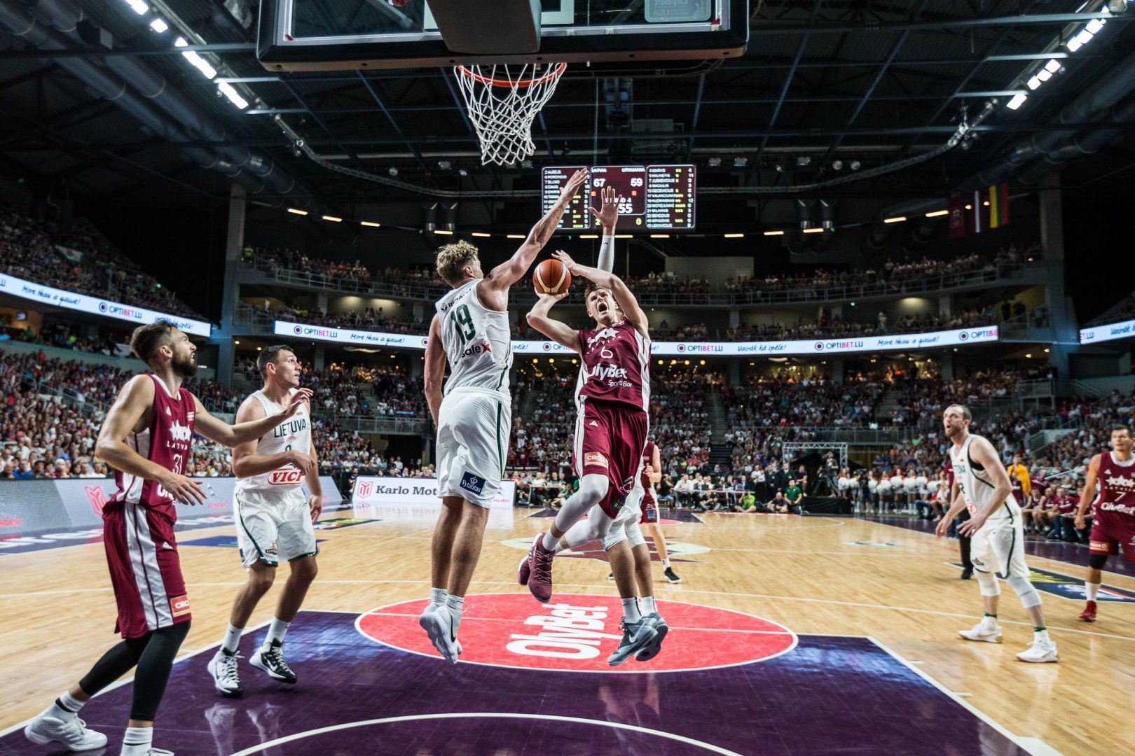 Latvija - Lietuva: basketbola svētki Arēnā - LBS
